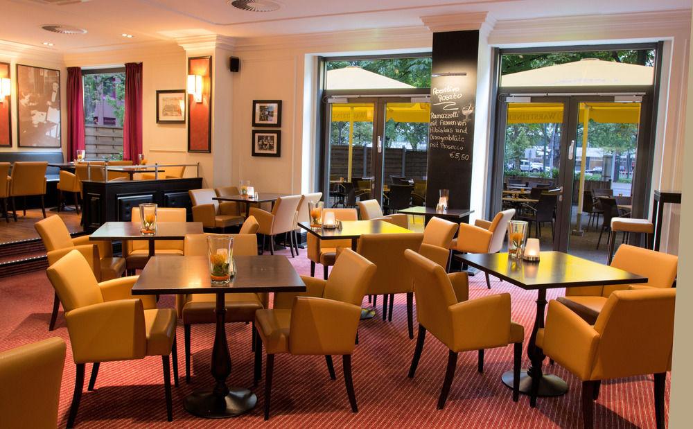 Courtyard By Marriott Duesseldorf Seestern Exterior photo