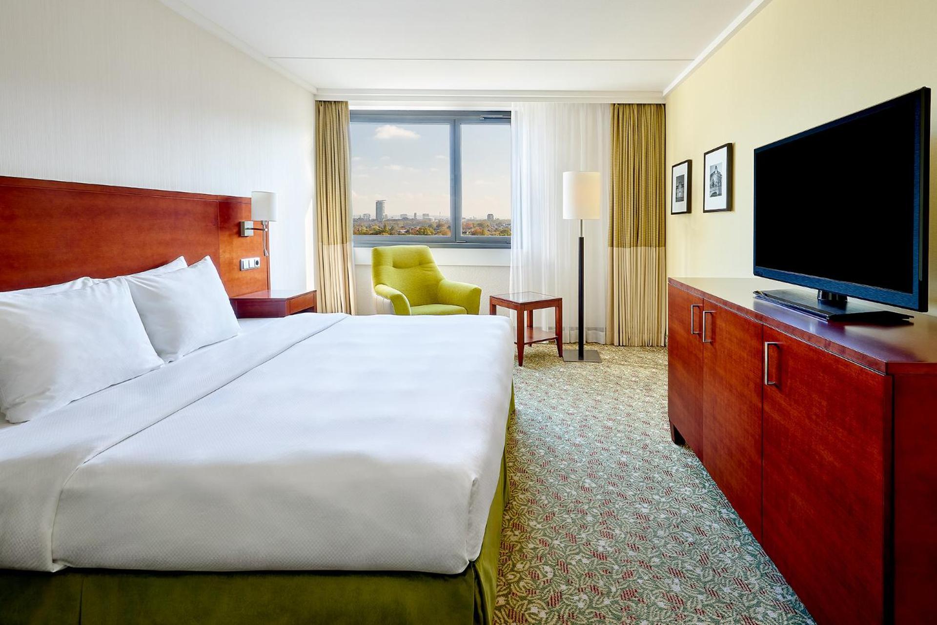 Courtyard By Marriott Duesseldorf Seestern Exterior photo