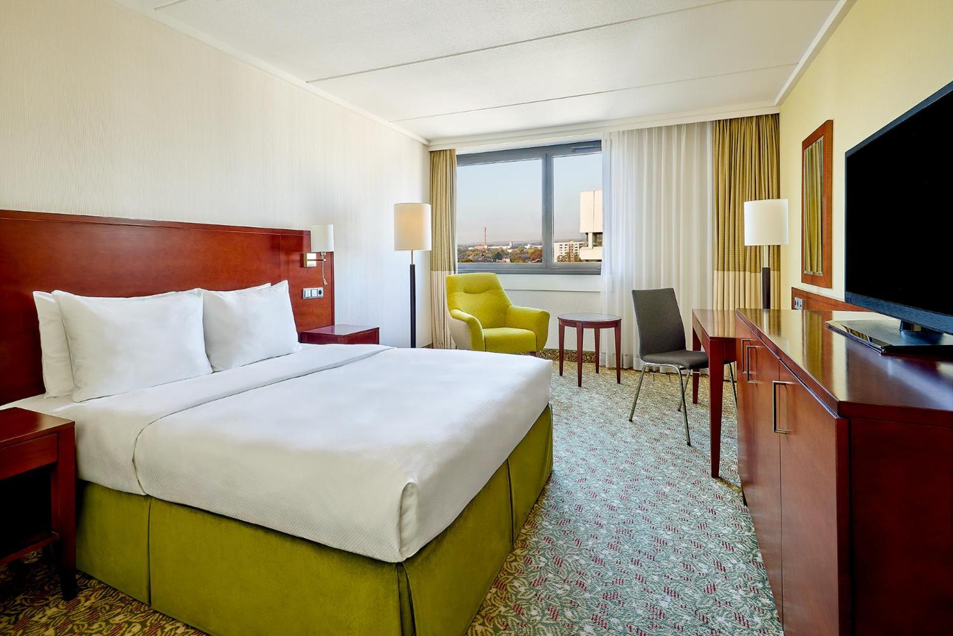 Courtyard By Marriott Duesseldorf Seestern Exterior photo