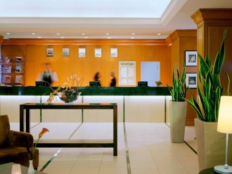 Courtyard By Marriott Duesseldorf Seestern Exterior photo