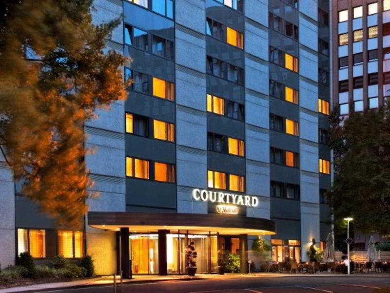 Courtyard By Marriott Duesseldorf Seestern Exterior photo